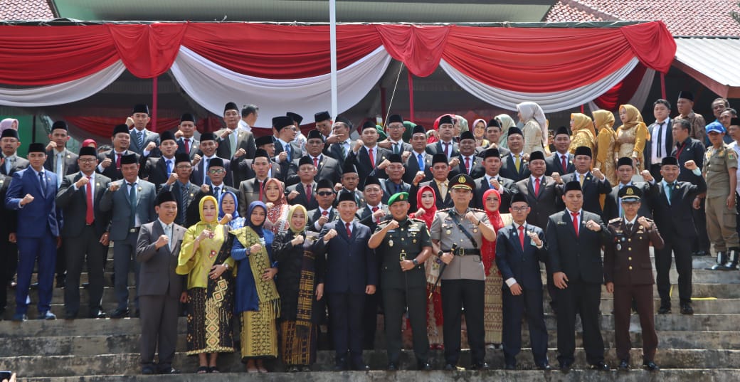Hadiri Pelantikan Anggota DPRD Tanggamus, AKBP Rivanda : Sinergi Kamtibmas Antara Polres Tanggamus Dan DPRD Akan Semakin Kuat