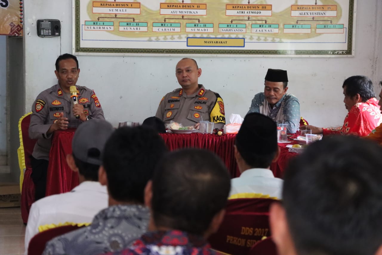 Kapolres Tanggamus Gelar Jum’at Curhat Bersama Masyarakat Semaka