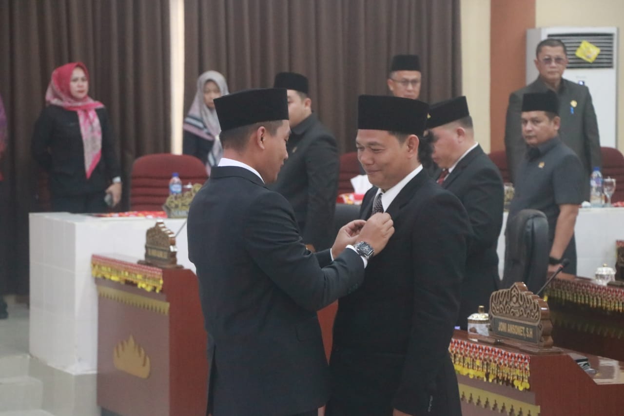 Heru Antori Resmi Jabat Anggota DPRD Tanggamus Gantikan Dewi Handajani