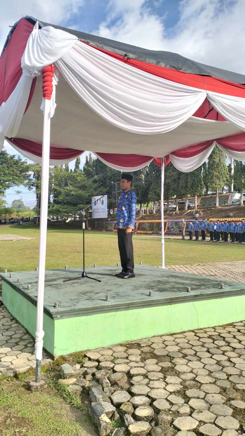 Wakil Bupati Tanggamus Pimpin Upacara Harganas ke 32 di Lapangan Pemkab