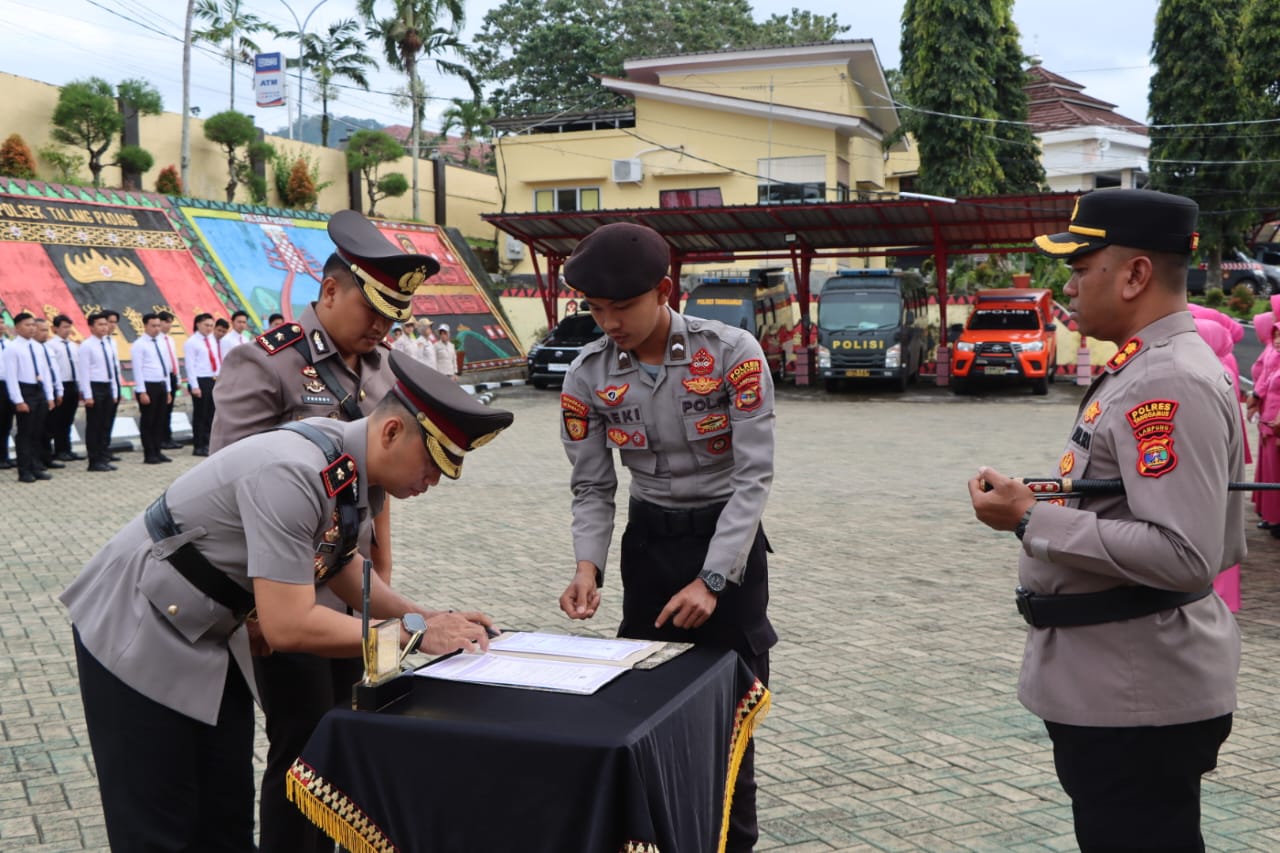 Kapolres Tanggamus Pimpin Sertijab Wakapolres dan Kasat Intelkam