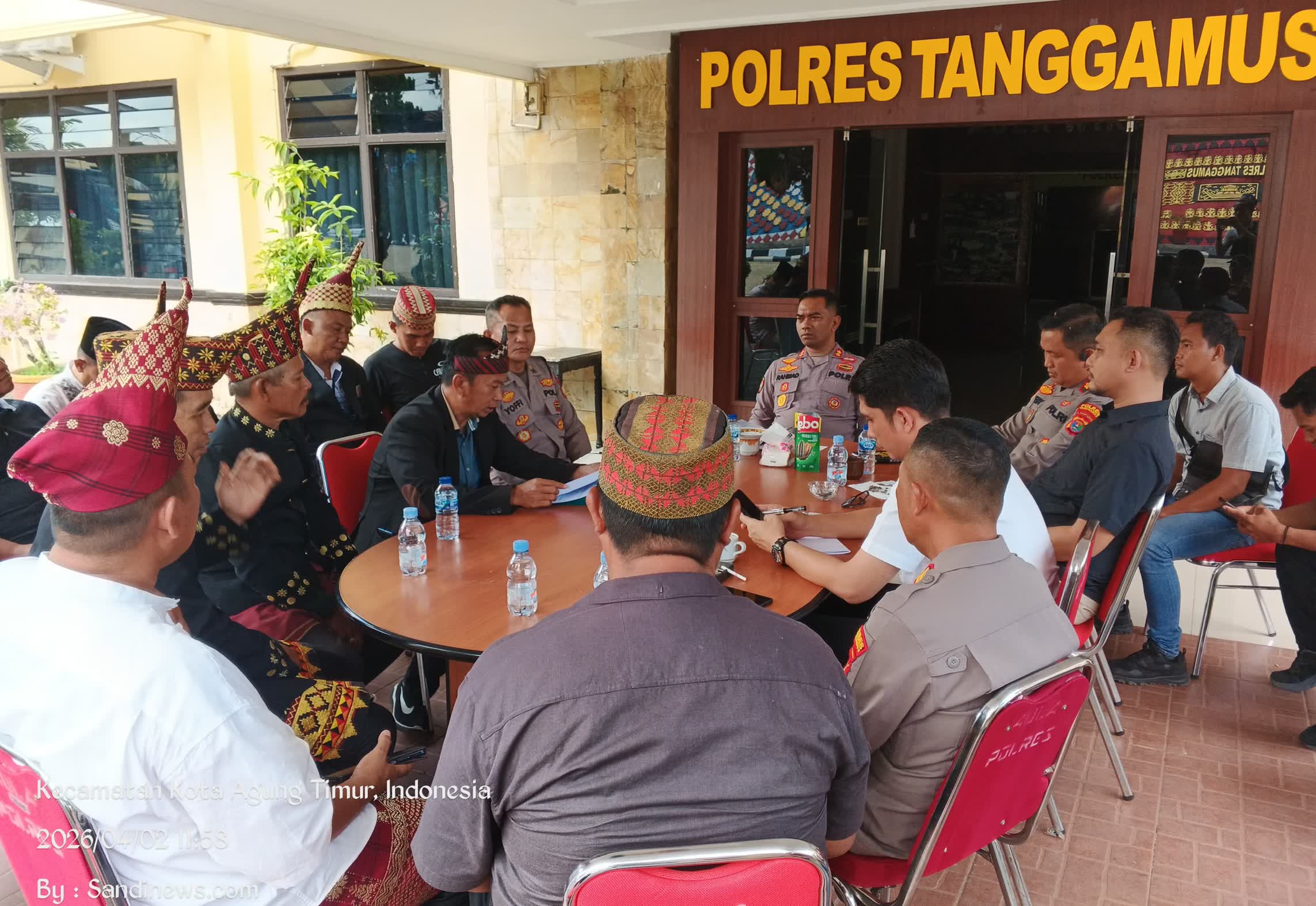 Bahas Buay Belunguh Tanjung Hikhan, Tokoh Adat 3 Marga Sambangi Polres Tanggamus