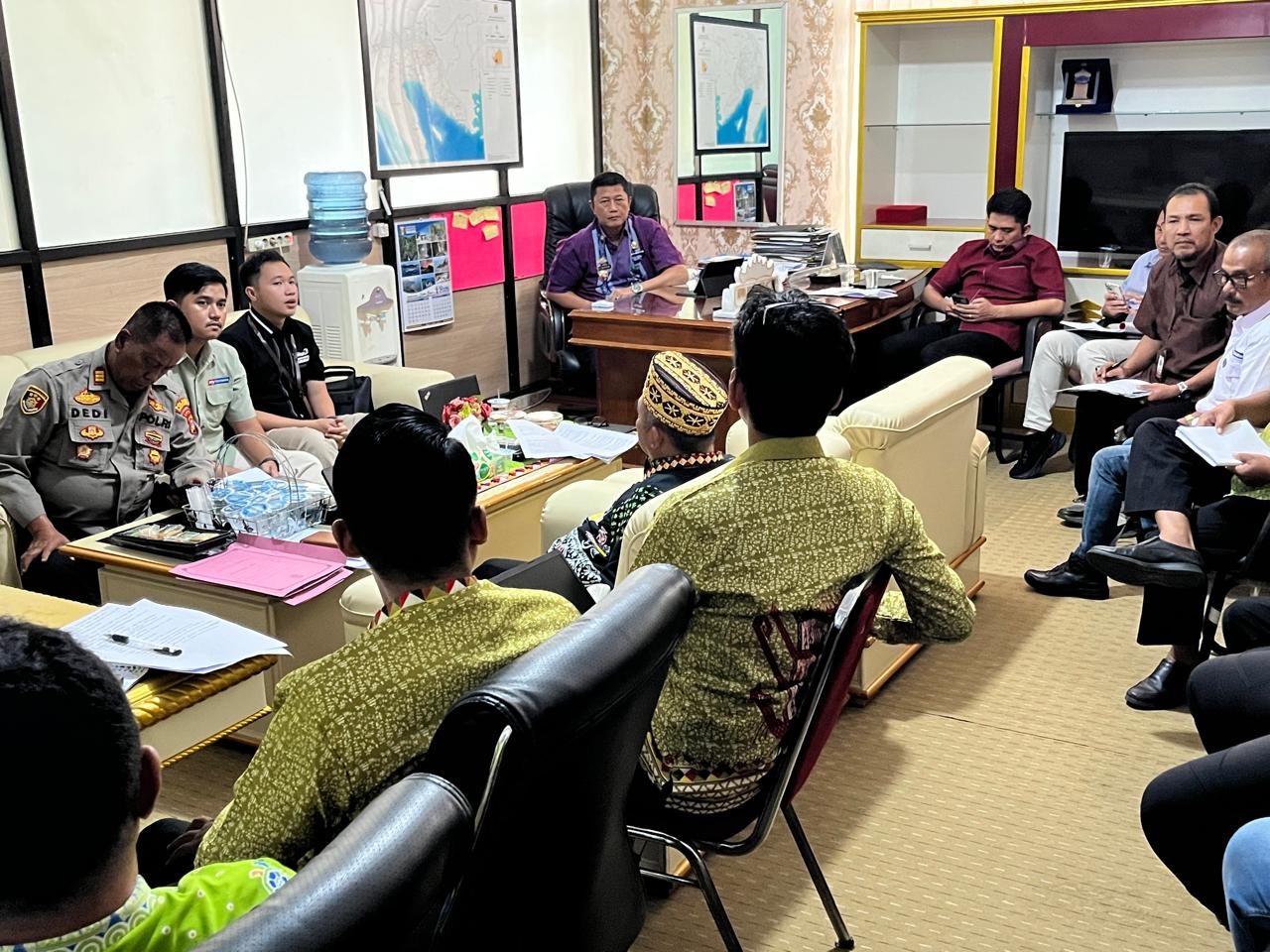 Asisten II Setdakab Tanggamus : Modal Surat Rekomendasi, Nelayan dan Petani Bisa Dapatkan BBM Bersubsidi di SPBN dan SPBU