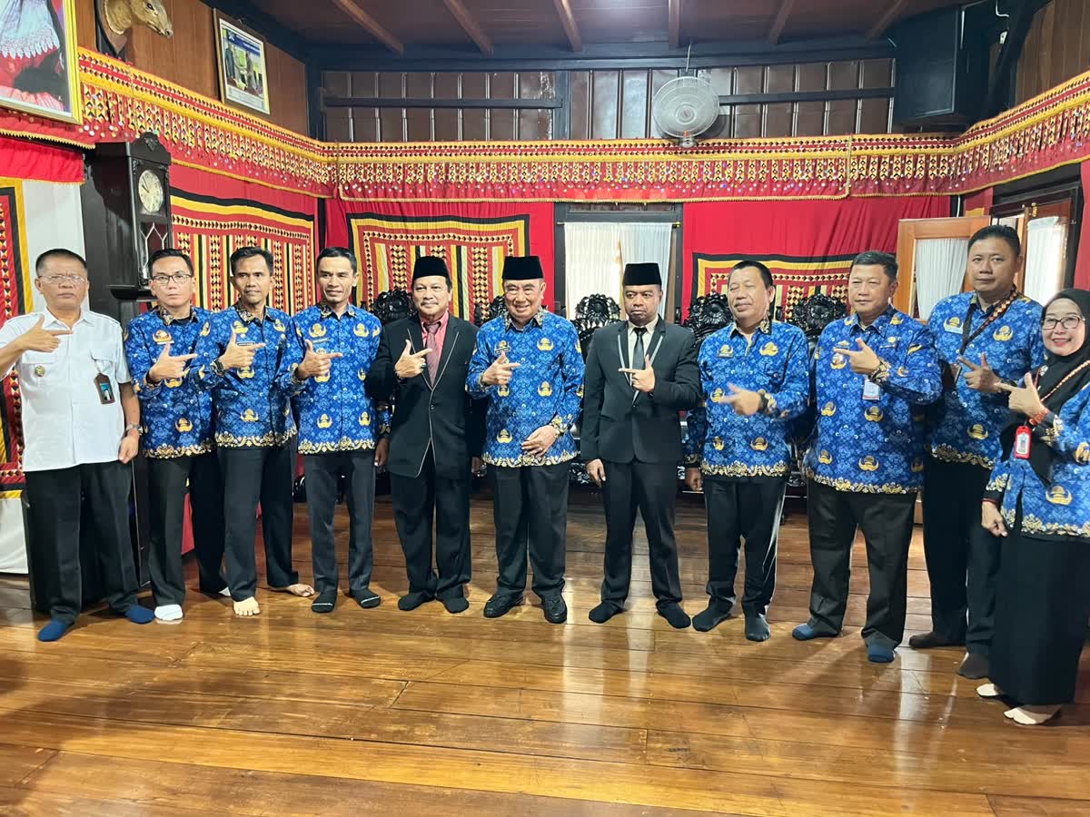 Bupati Tanggamus Melantik Dewan Pengawas PDAM Way Agung