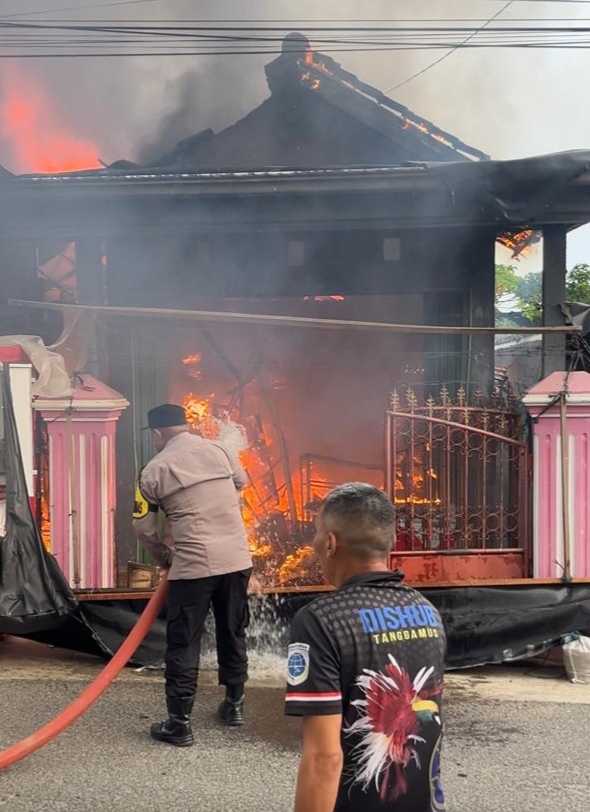 Polsek Kotaagung Ungkap Penyebab Terbakarnya Rumah Makmun di